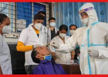 Covid-19: চোখ রাঙাচ্ছে করোনার দৈনিক সংক্রমণ, বারে বারে সচেতন থাকার পরামর্শ দিচ্ছেন বিশেষজ্ঞরা