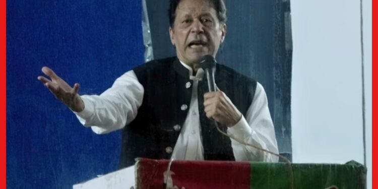 Pakistan: রাশিয়ার থেকে সস্তায় অপরিশোধিত তেল কেনার ক্ষেত্রে ফের ভারতের প্রশংসা ইমরান খানের