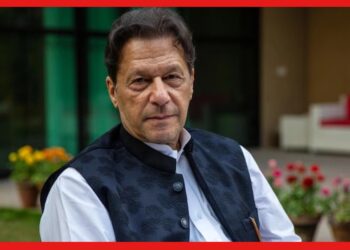 Imran Khan: ক্রিকেটর থেকে কোন জাদুবলে রাজনীতির মসিহা হলেন ইমরান খান? ম্যাজিক-বিতর্ক চিরসঙ্গী