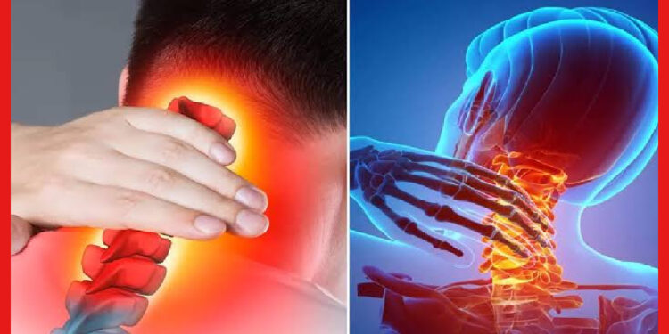 Spondylitis: স্পন্ডালাইটিসের ব্যাথা ৫ টোটকায় কামাল! স্নানের অভ্যাস বদলান আজ থেকেই
