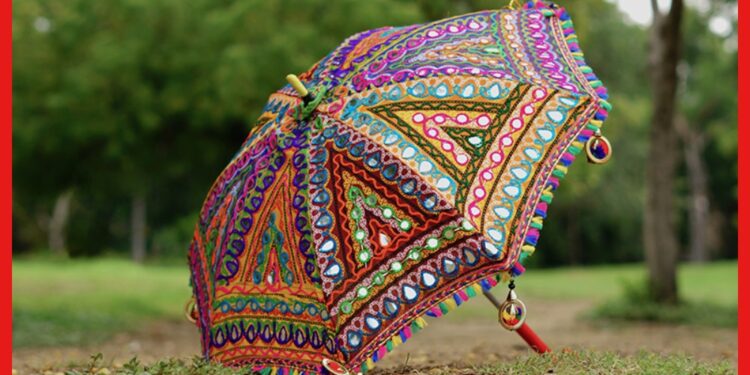 umbrella: ছাতার আবিষ্কার কীভাবে? গরমে একমাত্র ভরসার সঙ্গী