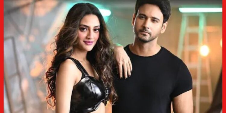 Nusrat Jahan-Yash Dasgupta: প্রযোজনায় পা রাখা শুরু যশ-নুসরতের, হাতে হাত রেখে ‘মেন্টাল’ ছবির ফ্লোরে দুজনে
