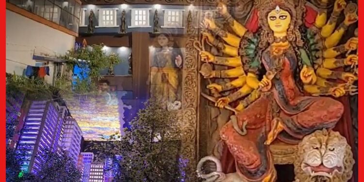 বিশাল একটা জাহাজ! ভিতরে অতীত বর্তমান এবং ভবিষ্যৎ, এই পুজোয় দারুন চমক