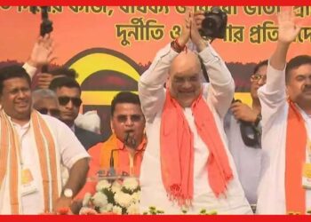 Amit Shah: ধর্মতলার সভামঞ্চে মোদীর নেতৃত্বে দেশের সাফল্য তুলে ধরলেন শাহ, সুর চড়ালেন লোকসভা প্রসঙ্গে