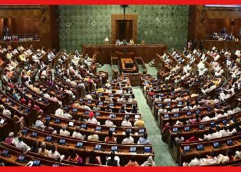 Parliament Security Breach: উত্তাল সংসদে আজ সাসপেন্ড ৪৯ জন সাংসদ, তিন দিনে সাসপেন্ড ১৪১ !