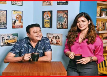 Tollywood: ‘বাবার হাত ধরে নয়’, নিজের চেষ্টায় শীঘ্রই সিনেমা জগতে শাশ্বতর কন্যা