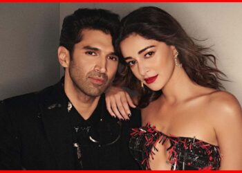 Bollywood: আম্বানির বাড়িতে যাচ্ছেতাই কাণ্ড! এই কারণেই প্রেম ভেঙে খান খান আদিত্য অনন্যার
