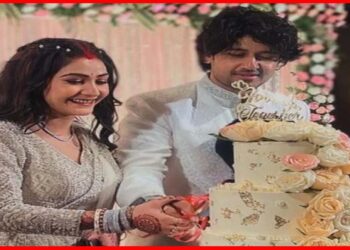 Adrit-Kaushambi: জৌলুসহীন! নেই বাঙালিয়ানা! আদৃত কৌশাম্বির বিয়ের রিসেপশনকে তীব্র কটাক্ষ নেটিজেনদের