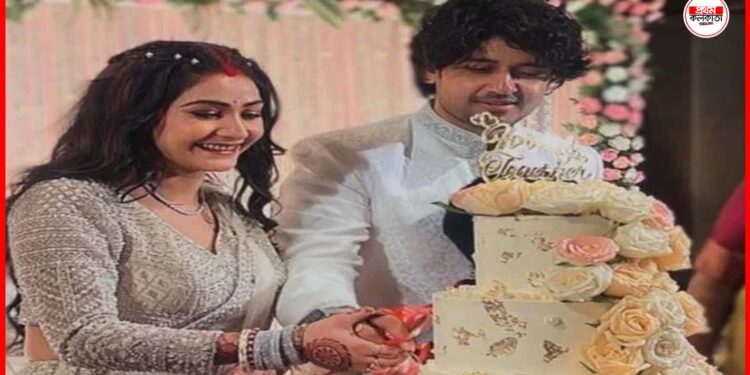 Adrit-Kaushambi: জৌলুসহীন! নেই বাঙালিয়ানা! আদৃত কৌশাম্বির বিয়ের রিসেপশনকে তীব্র কটাক্ষ নেটিজেনদের