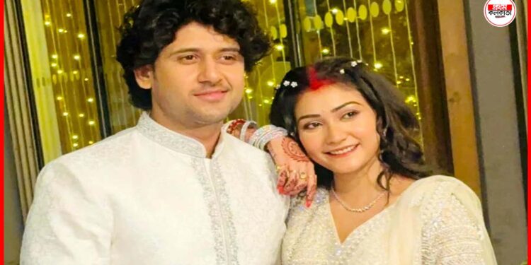 Adrit-Kaushambi: আইভরি লেহেঙ্গায় কৌশাম্বি যেন রাজরানী, বরের হাত ধরে রিসেপশনে এলেন নায়িকা