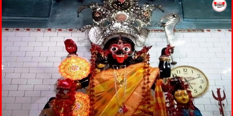 Singur Dakat Kali: মা সারদার মধ্যেই রক্তচক্ষু কালীর মুখ! হাড়হিম করে দেবে এই মন্দিরের কাহিনী