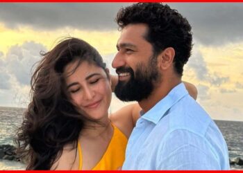 Bollywood: মা হচ্ছেন ক্যাটরিনা! লং কোটে ঢাকলেন ‘বেবি বাম্প’, লণ্ডন ছুটলেন ভিকি