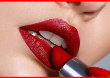 Side Effects of Lipstick: প্রতিদিন লিপস্টিক ব্যবহার করেন? জানেন ঠোঁটের কিভাবে ক্ষতি করছেন