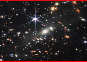 Cosmic view: মহাজগতের বিস্ময়কর ঘটনা ! এক জায়গায় আটকে থাকবে চাঁদ, পৃথিবীর থেকে ধীরে ধীরে দূরে সরে যাচ্ছে