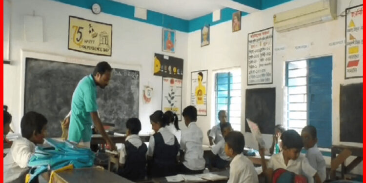 Primary school: বাংলায় প্রাথমিক স্কুল বসলো এসি! হইহই করে ক্লাস করছে পড়ুয়ারা, কিন্তু কোথায়?