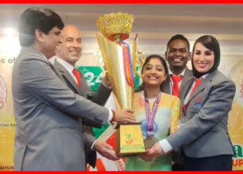 International Yoga Contest: আন্তর্জাতিক স্তরে বাংলার মধ্যবিত্ত ছাত্রীর অসাধারণ সাফল্য, দুবাইতে যোগাসনে পদক জয় সুস্মিতার