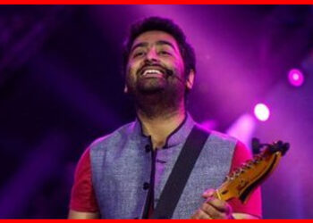 Arijit Singh: রান্নাঘরে পকোড়া ভাজছেন অরিজিৎ! গানের পর এবার স্বাদের জাদু ছড়ালেন গায়ক