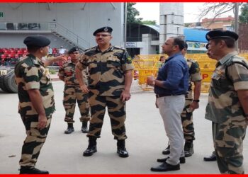 BSF: ভারত-বাংলাদেশ সীমান্তে পরিদর্শন করলেন বিএসএফ দক্ষিণবঙ্গ ফ্রন্টিয়ারের নতুন আইজি