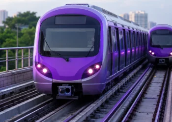 Kolkata Green Line Metro train during driverless operation trial after preliminary safety clearance, highlighting the future of automated metro services between Sector V and Howrah Maidan.