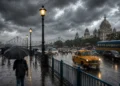 Kolkata Weather Forecast predicts thunderstorms, heavy rainfall, yellow alert, and active monsoon conditions across Kolkata, South Bengal, and parts of North Bengal over the coming days.