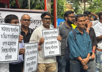 Kolkata Journalists Protest – Journalists gather outside Press Club Kolkata to protest attacks on media personnel, as Press Club President Snehasish Sur expresses solidarity and demands protection for press freedom.