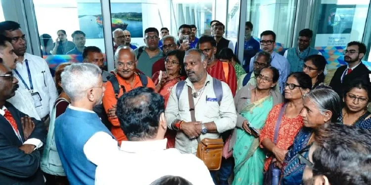 Nepal Flood 2026 rescue operation as 323 Indian tourists remain missing