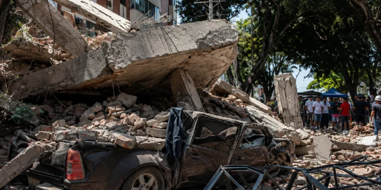 Colombia Earthquake rescue operation after massive 7.4 magnitude tremor