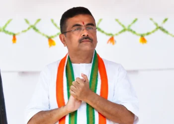 West Bengal Development: Suvendu Adhikari attends Independence Day ceremony wearing a white kurta and tricolor stole