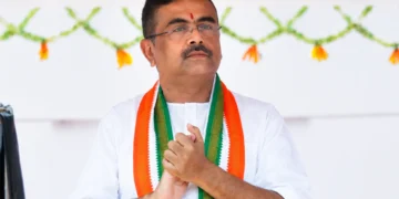 West Bengal Development: Suvendu Adhikari attends Independence Day ceremony wearing a white kurta and tricolor stole