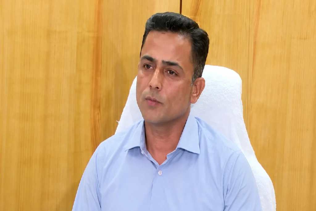 West Bengal STF officials briefing the media on the Hanim Mondal Pakistan Link investigation, revealing alleged communication with Pakistan-based handlers, suspected sabotage plans, political targeting, and honey trap network.