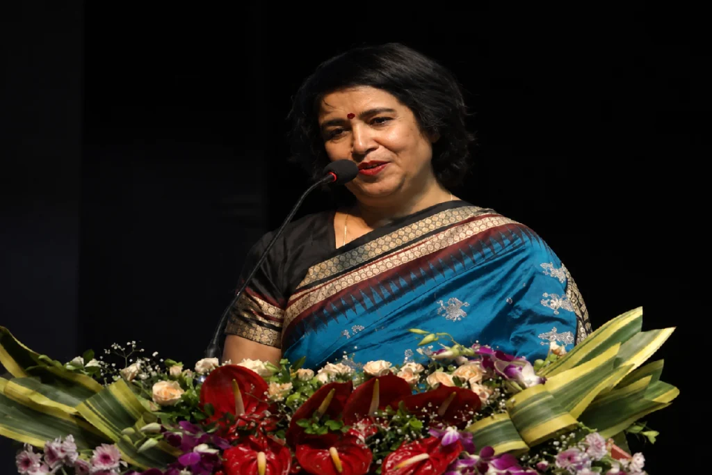 Taslima Nasrin Kolkata Return: Taslima Nasrin receives a warm welcome and civic honour at Rabindra Sadan during her return to Kolkata after nearly two decades, with Suvendu Adhikari attending the event.