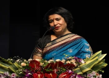 Taslima Nasrin Kolkata Return: Taslima Nasrin receives a warm welcome and civic honour at Rabindra Sadan during her return to Kolkata after nearly two decades, with Suvendu Adhikari attending the event.