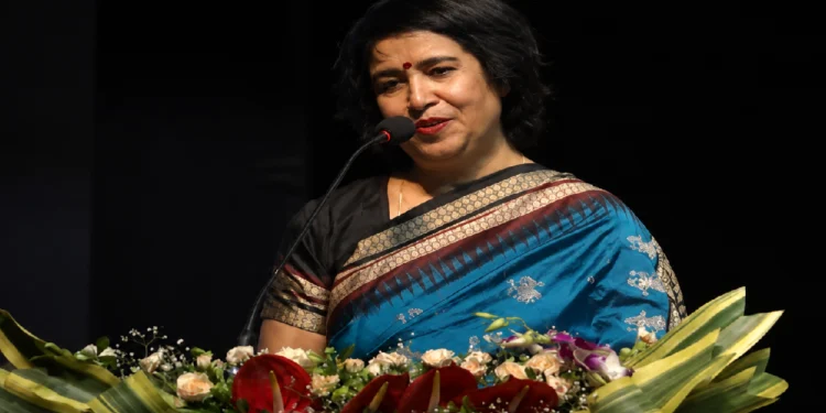 Taslima Nasrin Kolkata Return: Taslima Nasrin receives a warm welcome and civic honour at Rabindra Sadan during her return to Kolkata after nearly two decades, with Suvendu Adhikari attending the event.