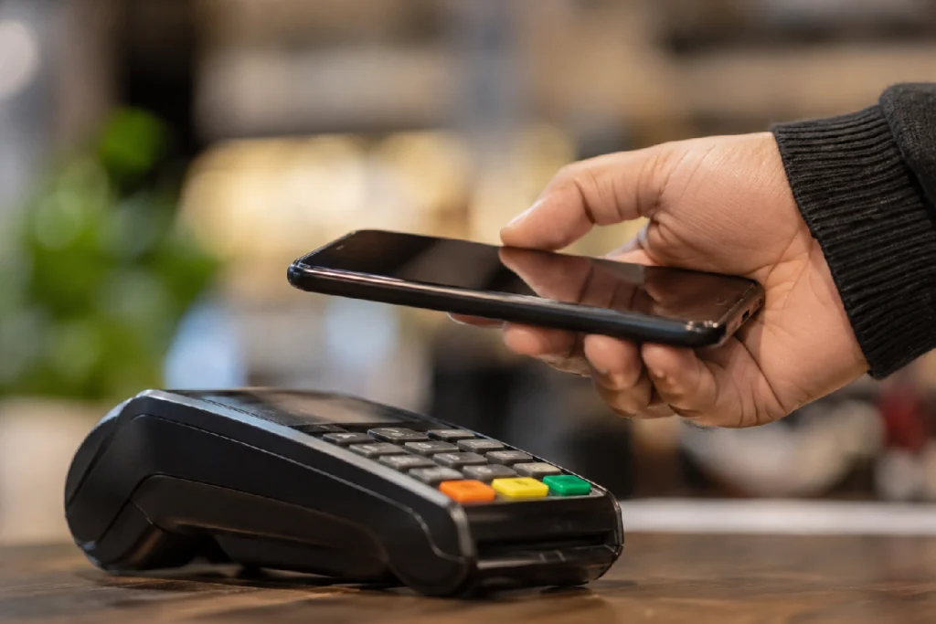 UPI MDR Charges update showing QR code digital payment with clarification from Finance Minister Nirmala Sitharaman that customers will not be charged under the current UPI MDR Charges policy.