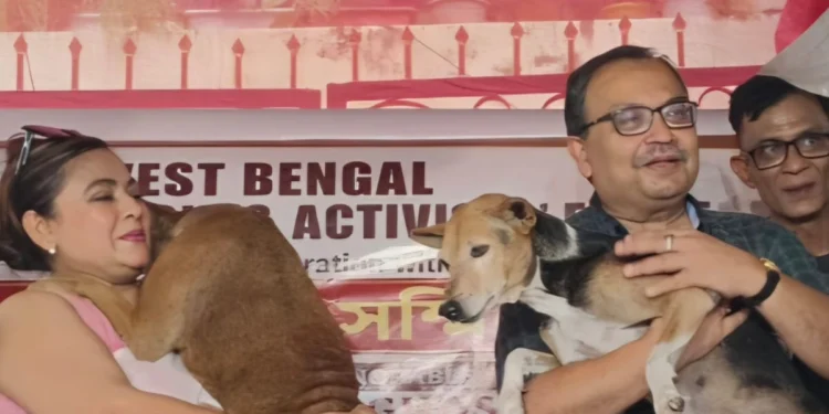 Abala Camp organized for free animal health checkups with Sreelekha Mitra and Kunal Ghosh