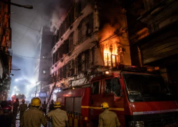 Free School Street Fire in Kolkata near a hotel area associated with medical tourists from Bangladesh