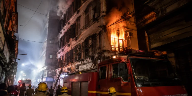 Free School Street Fire in Kolkata near a hotel area associated with medical tourists from Bangladesh