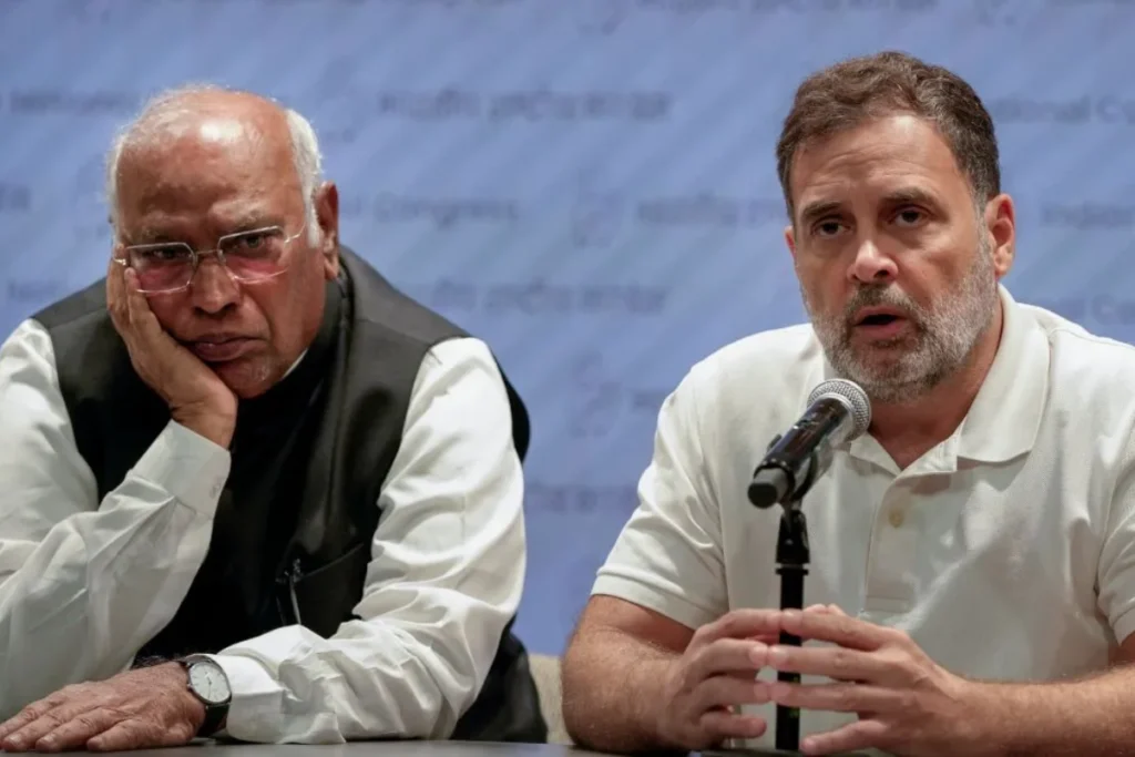 Rahul Gandhi Independence Day: Rahul Gandhi and Mallikarjun Kharge absent from Independence Day celebrations