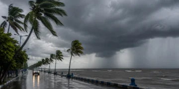 West Bengal Weather forecast showing heavy rainfall and orange alert across South Bengal districts
