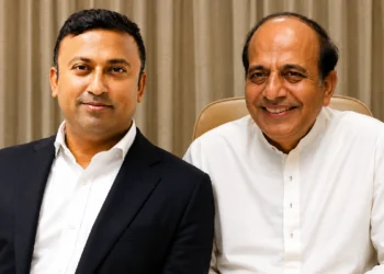 Dinesh Trivedi Delhi Relations highlighting questions over efforts to strengthen Dhaka-Delhi relations and political remarks by Humayun Kabir