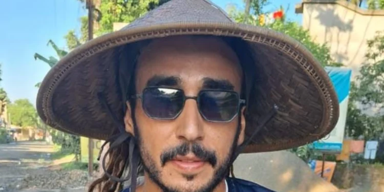 Moroccan Cyclist Othman cycling through Bengal after travelling across 23 countries