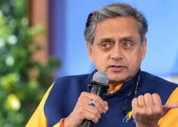 Shashi Tharoor English Mistake in birthday greeting for Narendra Modi