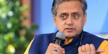 Shashi Tharoor English Mistake in birthday greeting for Narendra Modi